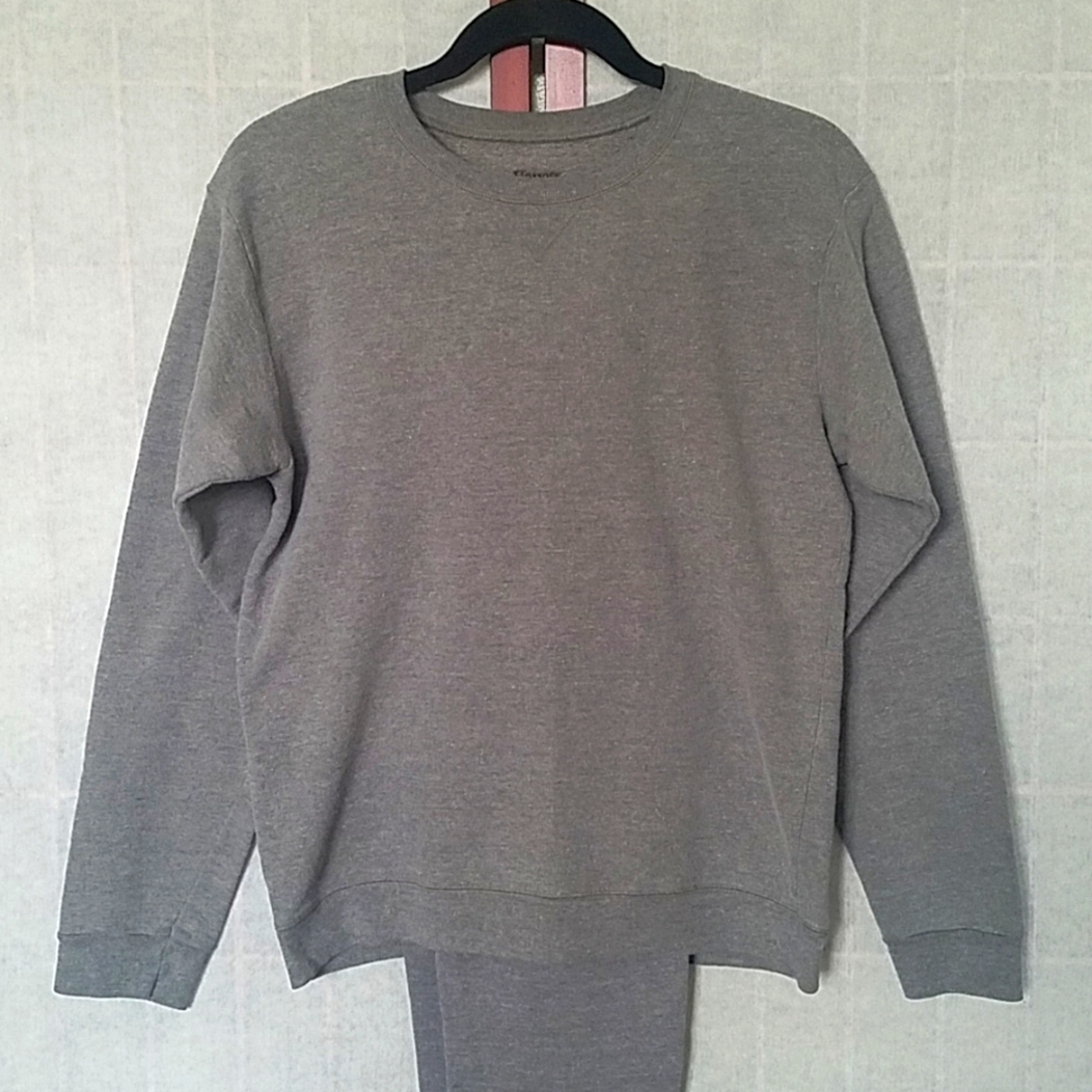 Hanes Gray sweatsuit. Kid's size XXL.